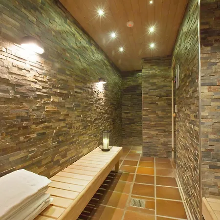 Kryb I Ly Hotel 4*